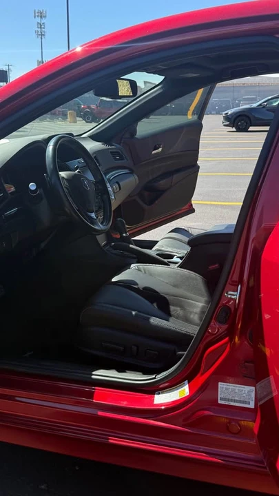 2020 Acura ILX - Image 7 of 17