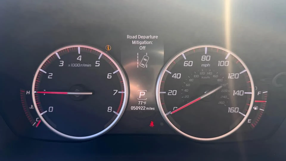 2020 Acura ILX - Image 11 of 17