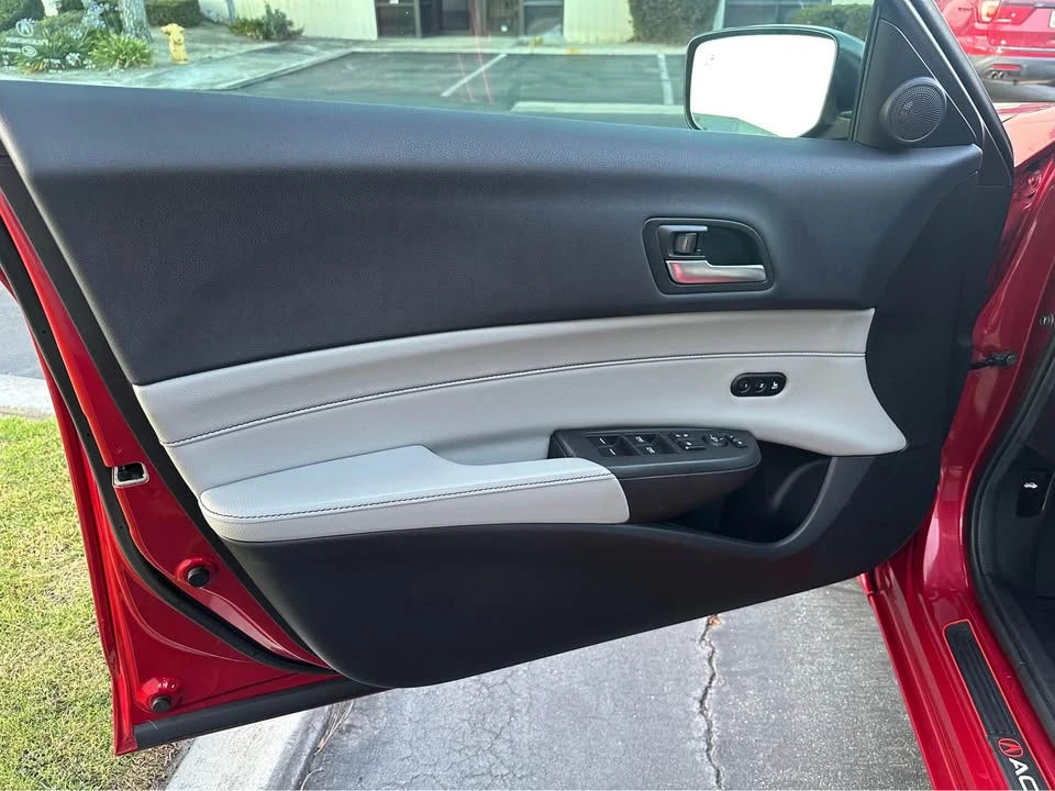 2020 Acura ILX - Image 13 of 21
