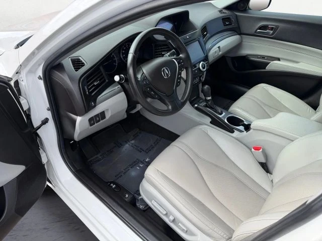 2020 Acura ILX - Image 14 of 21