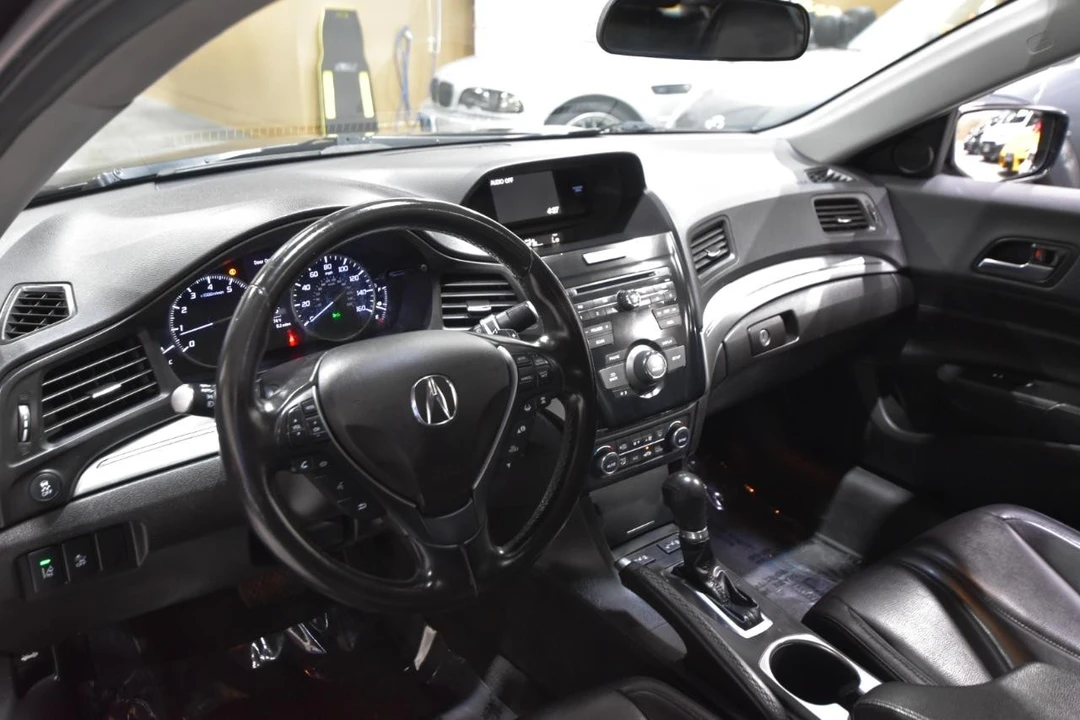2020 Acura ILX - Image 13 of 21