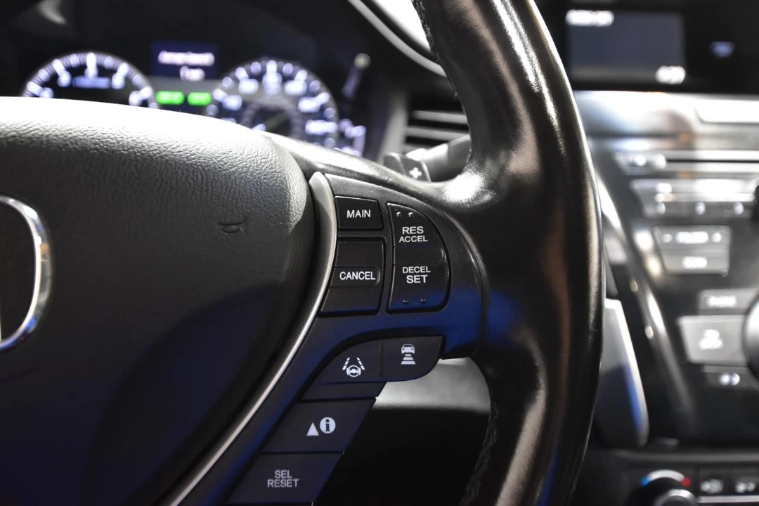 2020 Acura ILX - Image 17 of 21