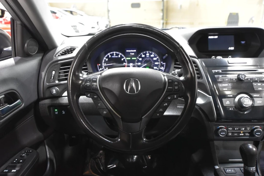 2020 Acura ILX - Image 14 of 21