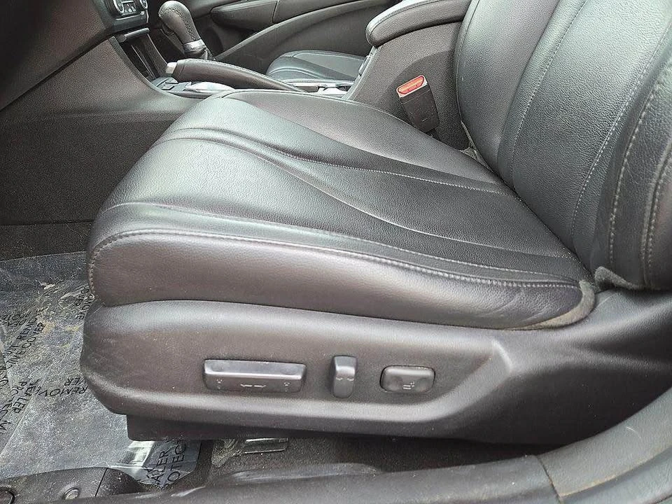 2020 Acura ILX - Image 7 of 20