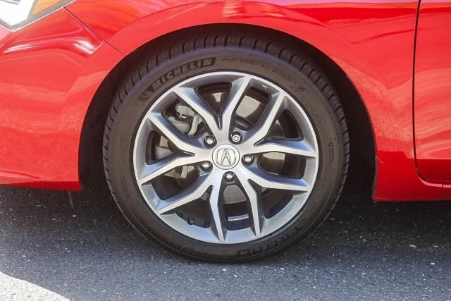 2020 Acura ILX - Image 9 of 21