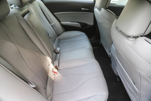 2020 Acura ILX - Image 17 of 21