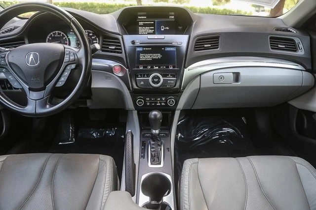 2020 Acura ILX - Image 10 of 21