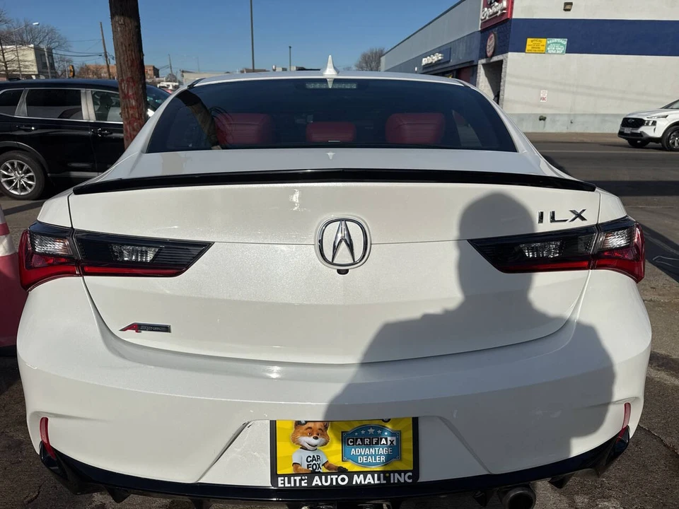 2020 Acura ILX - Image 6 of 21