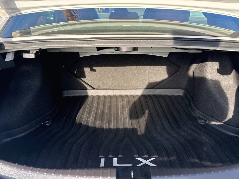 2020 Acura ILX - Image 13 of 21