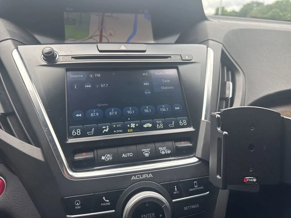 2020 Acura MDX 3rd Gen - Image 15 of 20