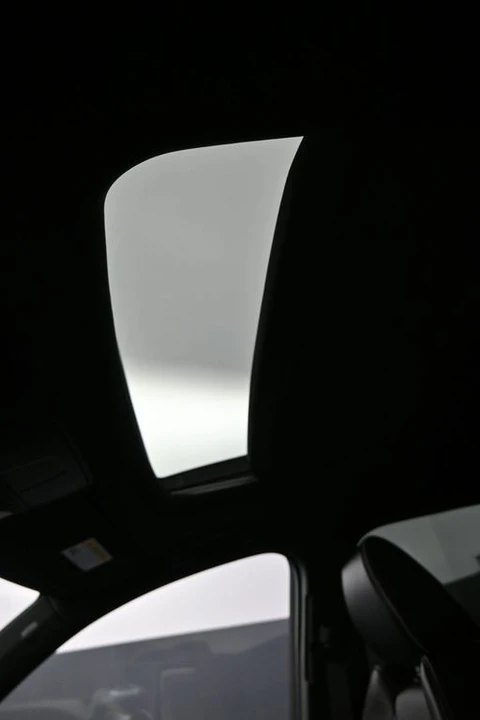 2020 Acura MDX 3rd Gen - Image 18 of 21