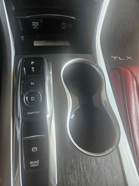 2020 Acura TLX 1st Gen - Image 10 of 15