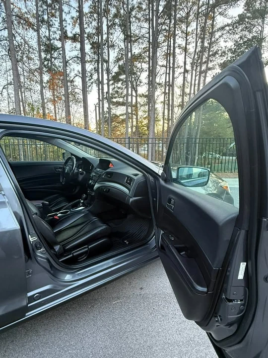 2020 Acura ILX - Image 10 of 18