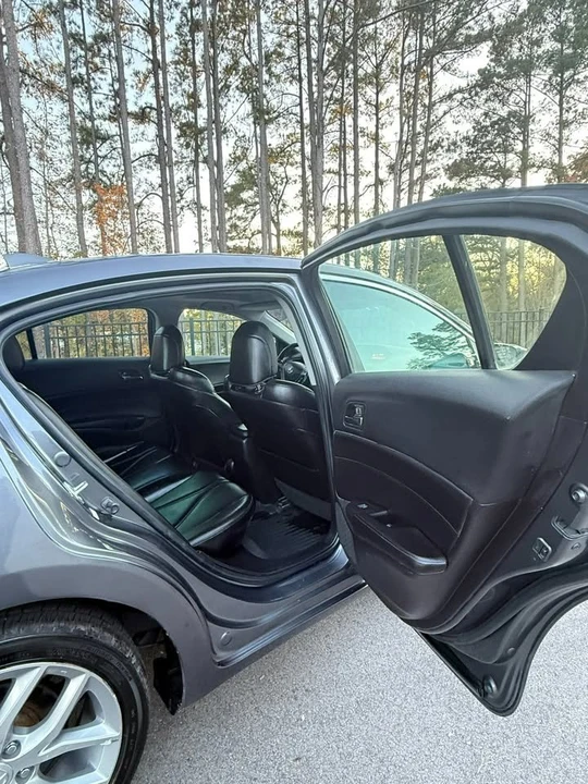 2020 Acura ILX - Image 15 of 18