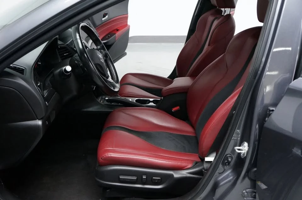 2020 Acura ILX - Image 7 of 16