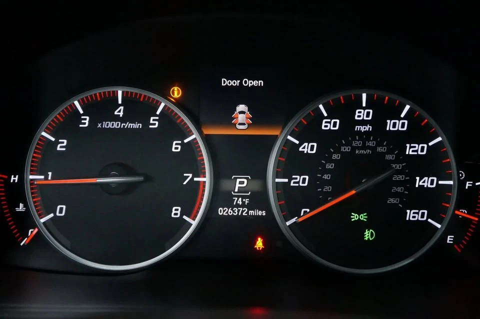 2020 Acura ILX - Image 8 of 16