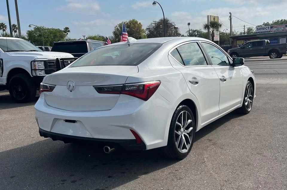 2020 Acura ILX - Image 4 of 15