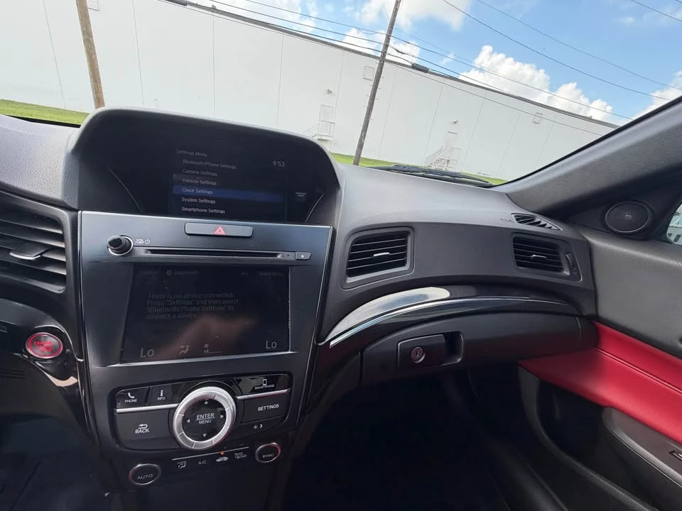 2020 Acura ILX - Image 15 of 20