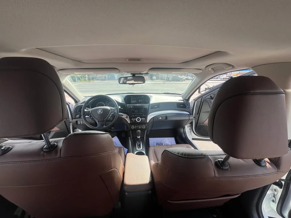 2020 Acura ILX - Image 7 of 15