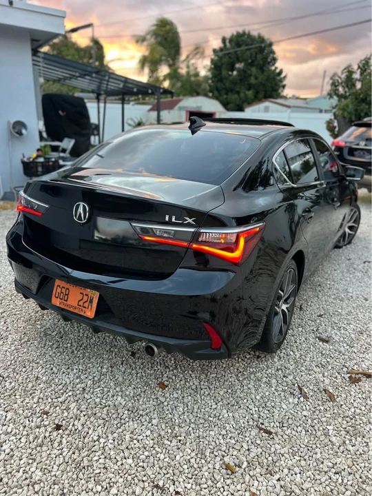 2020 Acura ILX - Image 6 of 12