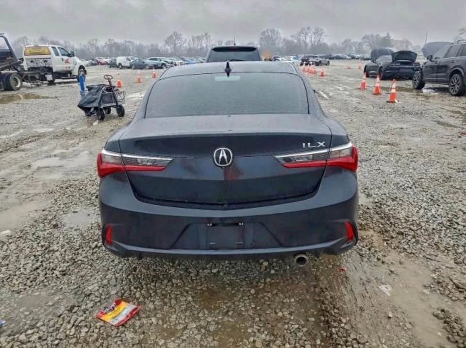 2020 Acura ILX - Image 6 of 11