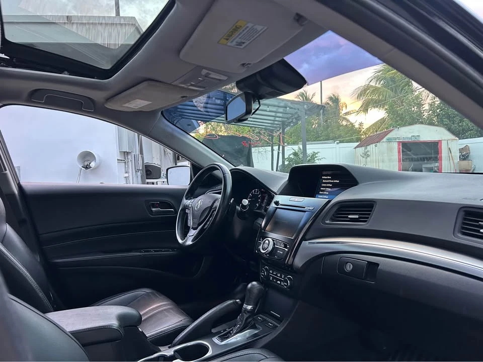 2020 Acura ILX - Image 8 of 12