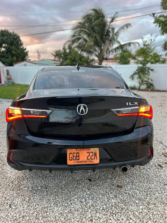 2020 Acura ILX - Image 5 of 12