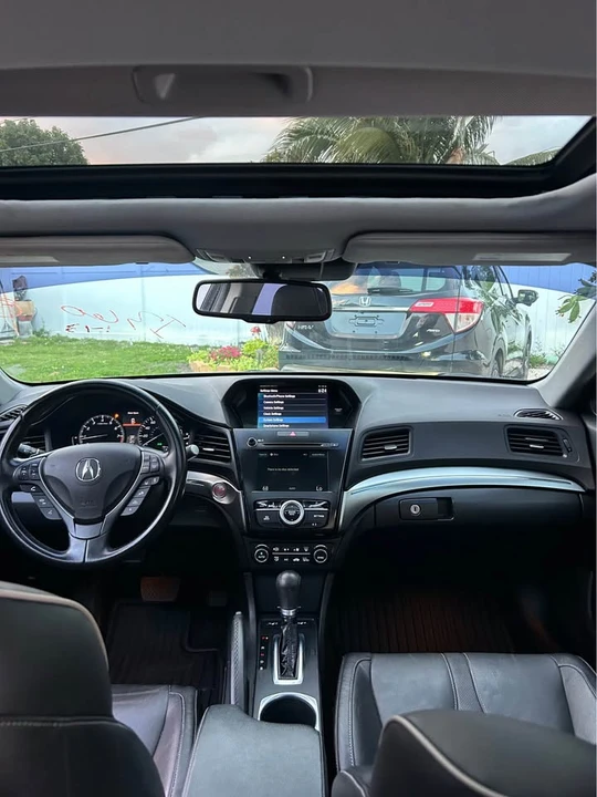 2020 Acura ILX - Image 10 of 12