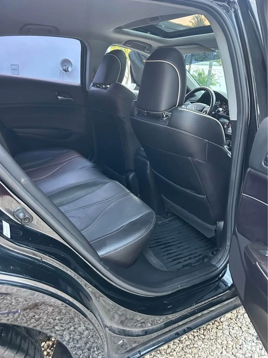 2020 Acura ILX - Image 7 of 12