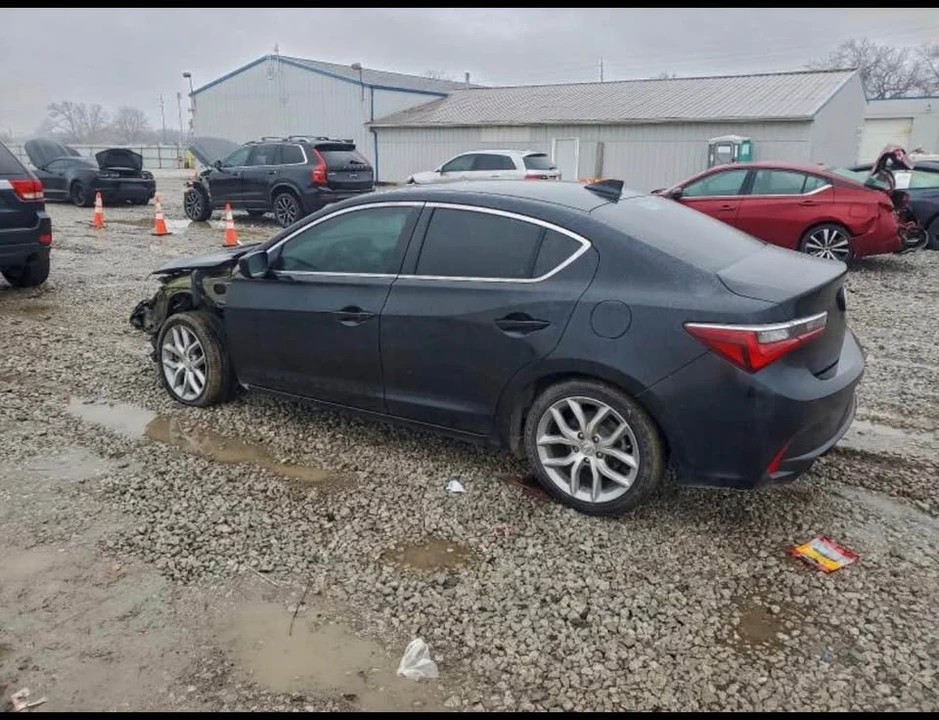 2020 Acura ILX - Image 4 of 11