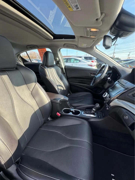 2020 Acura ILX - Image 6 of 9