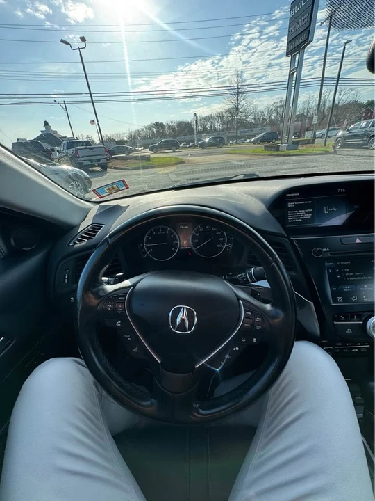 2020 Acura ILX - Image 7 of 9