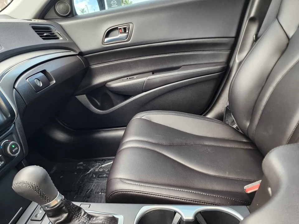 2020 Acura ILX - Image 12 of 15