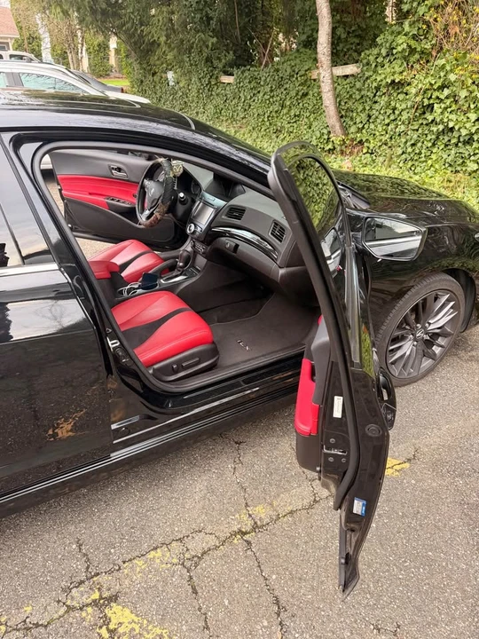 2020 Acura ILX - Image 8 of 12