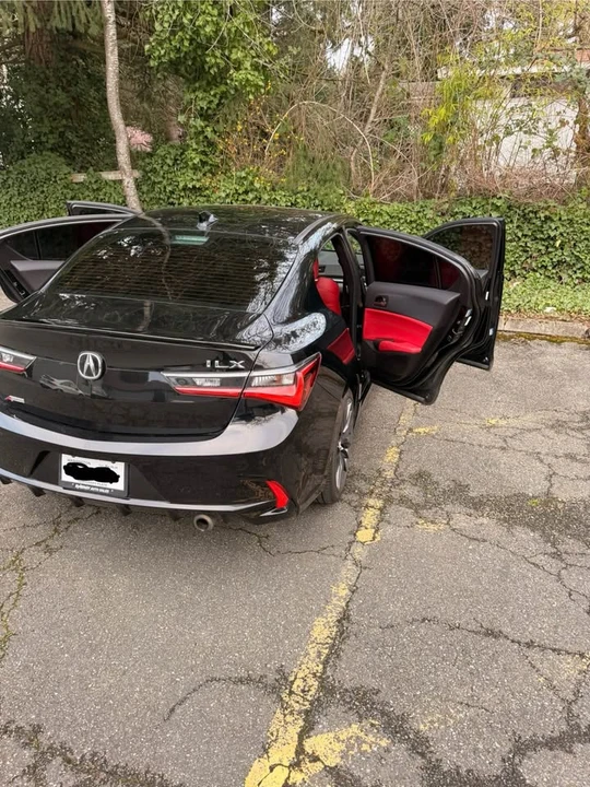 2020 Acura ILX - Image 10 of 12