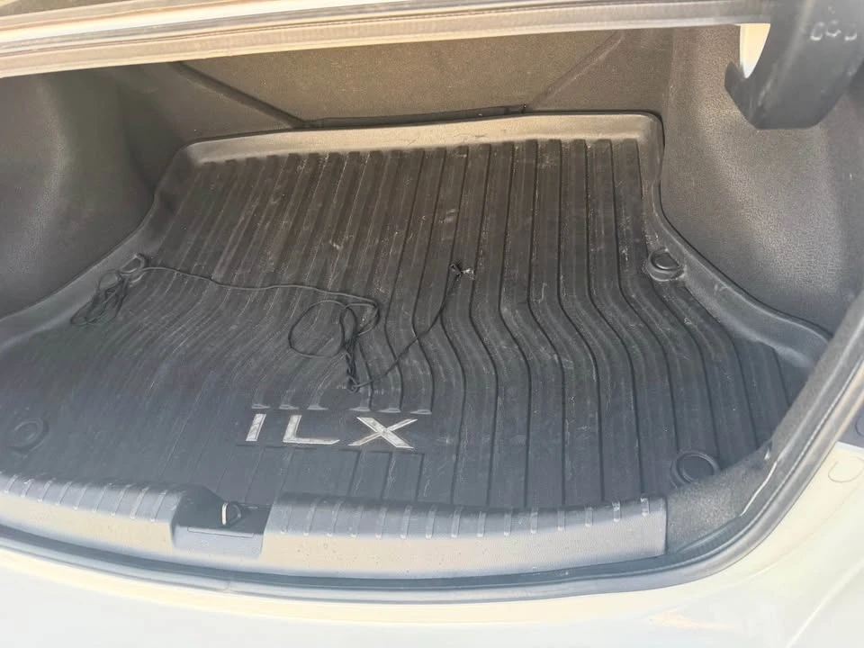 2020 Acura ILX - Image 5 of 16
