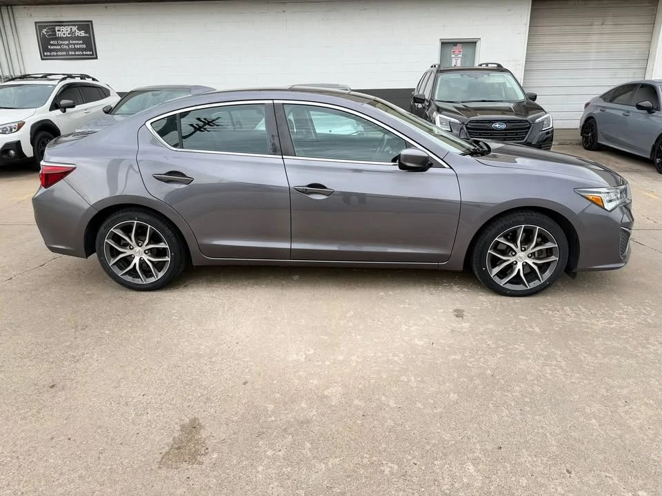 2020 Acura ILX - Image 3 of 20