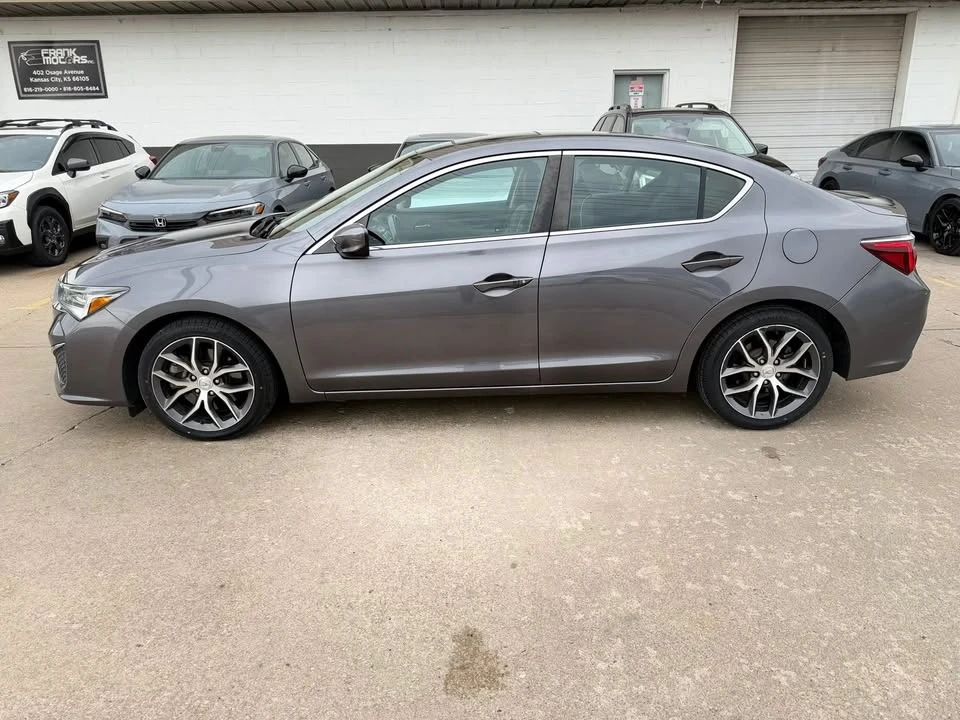2020 Acura ILX - Image 10 of 20