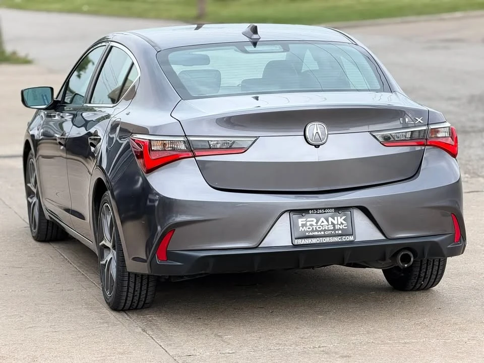 2020 Acura ILX - Image 12 of 20