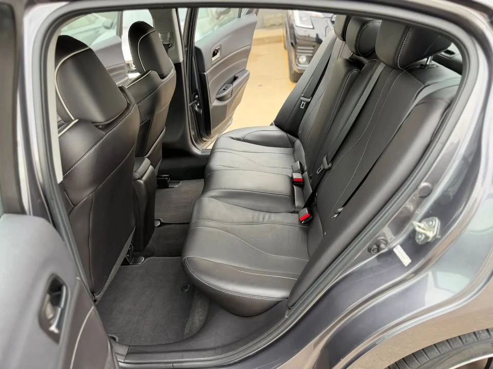 2020 Acura ILX - Image 16 of 20