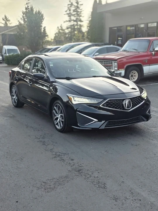 2020 Acura ILX - Image 7 of 17