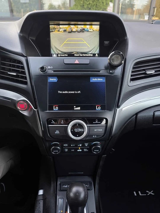 2020 Acura ILX - Image 16 of 18