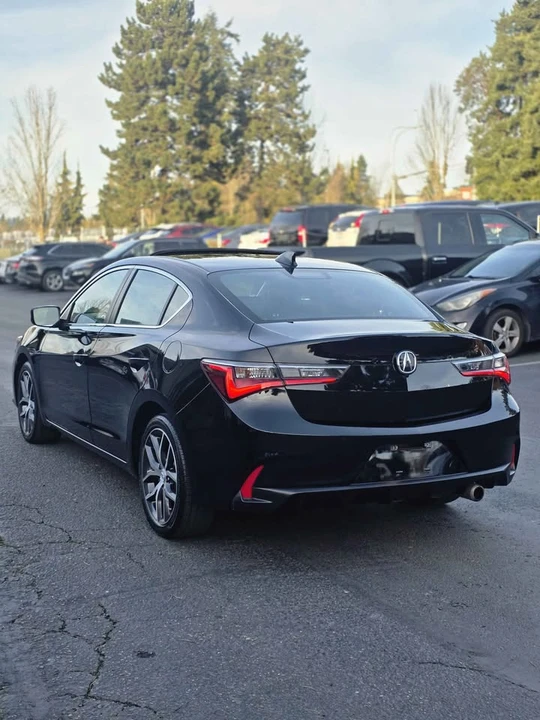 2020 Acura ILX - Image 2 of 17
