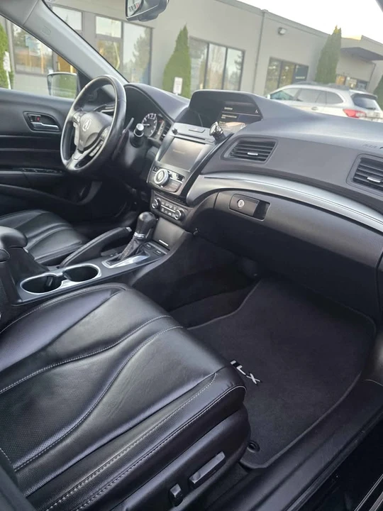 2020 Acura ILX - Image 8 of 18