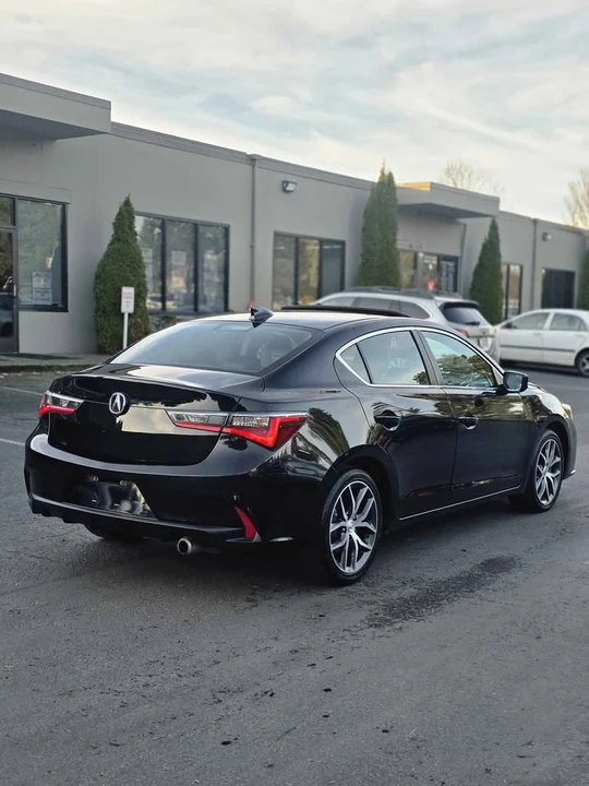 2020 Acura ILX - Image 11 of 18