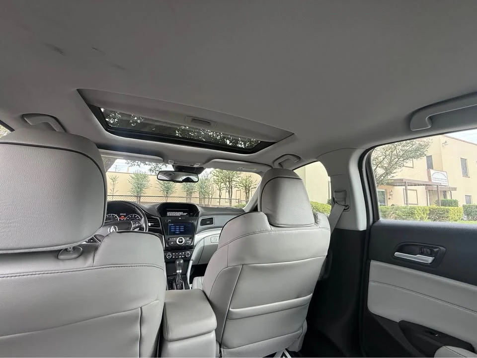 2020 Acura ILX - Image 12 of 15