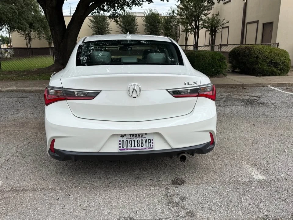 2020 Acura ILX - Image 9 of 15
