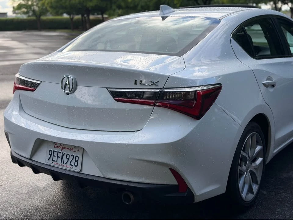 2020 Acura ILX - Image 10 of 16