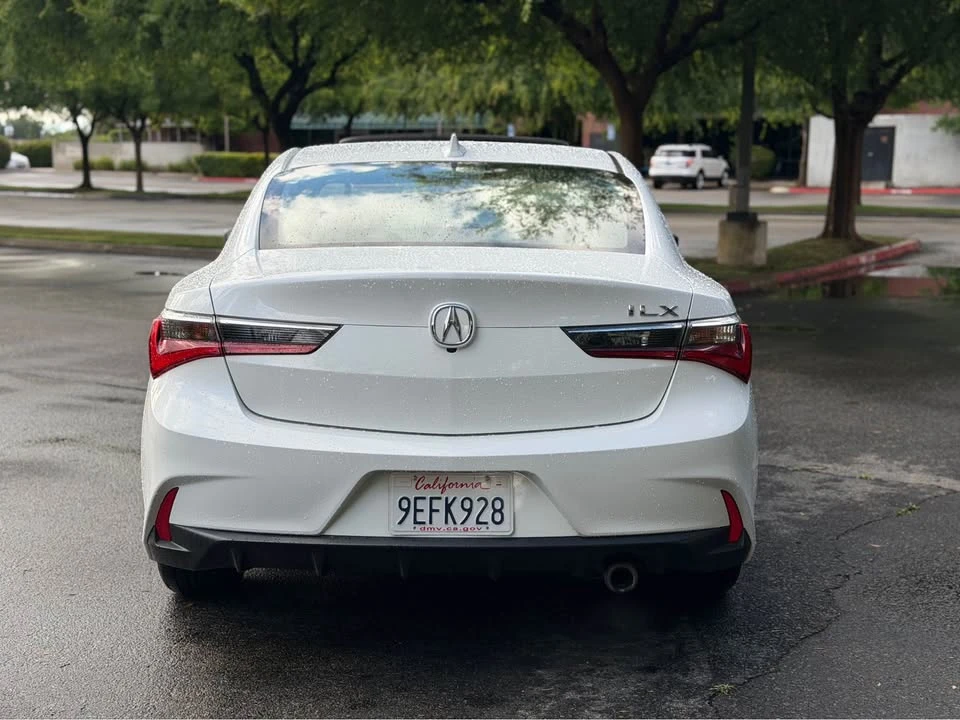 2020 Acura ILX - Image 9 of 16