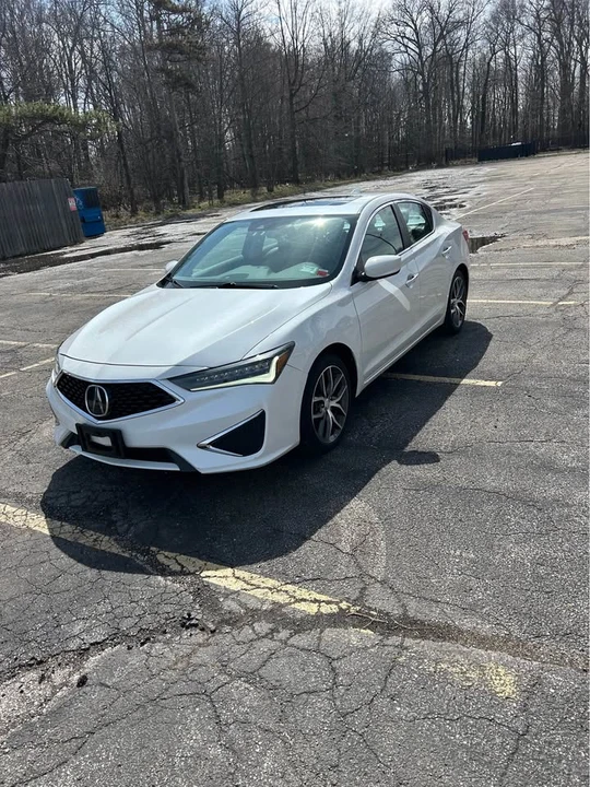 2020 Acura ILX - Image 2 of 16